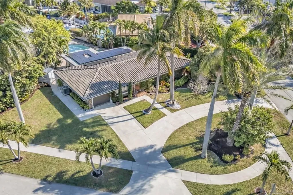 2801 NE 48th Court Lighthouse Point FL 33064