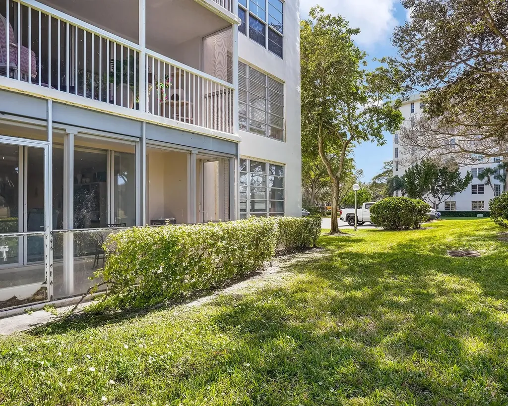 3090 N Course Drive Pompano Beach FL 33069