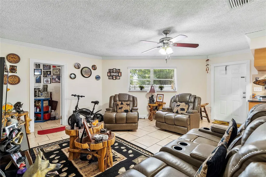 5829 Taylor Street Hollywood FL 33021