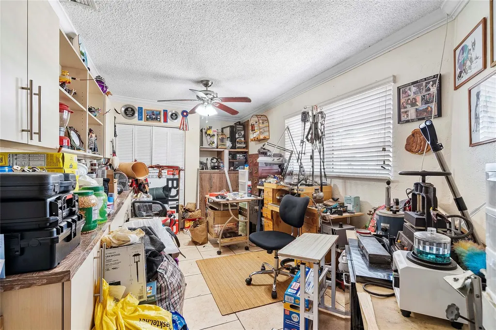 5829 Taylor Street Hollywood FL 33021