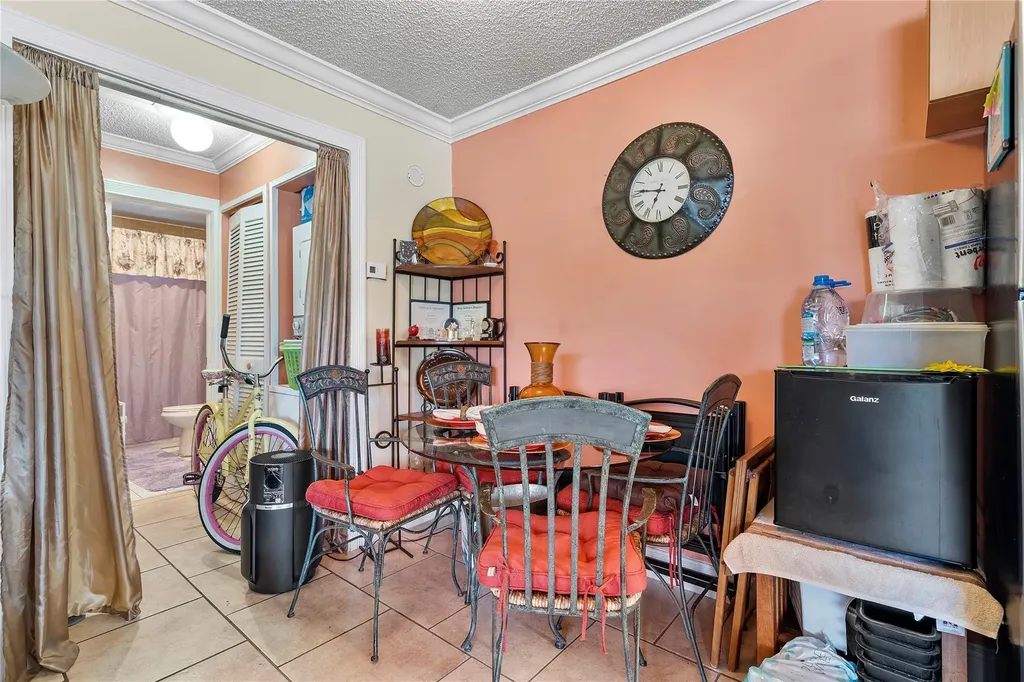 5829 Taylor Street Hollywood FL 33021