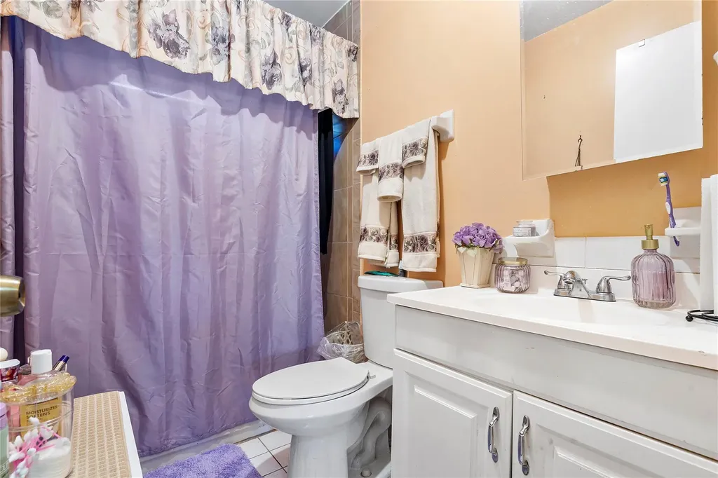 5829 Taylor Street Hollywood FL 33021