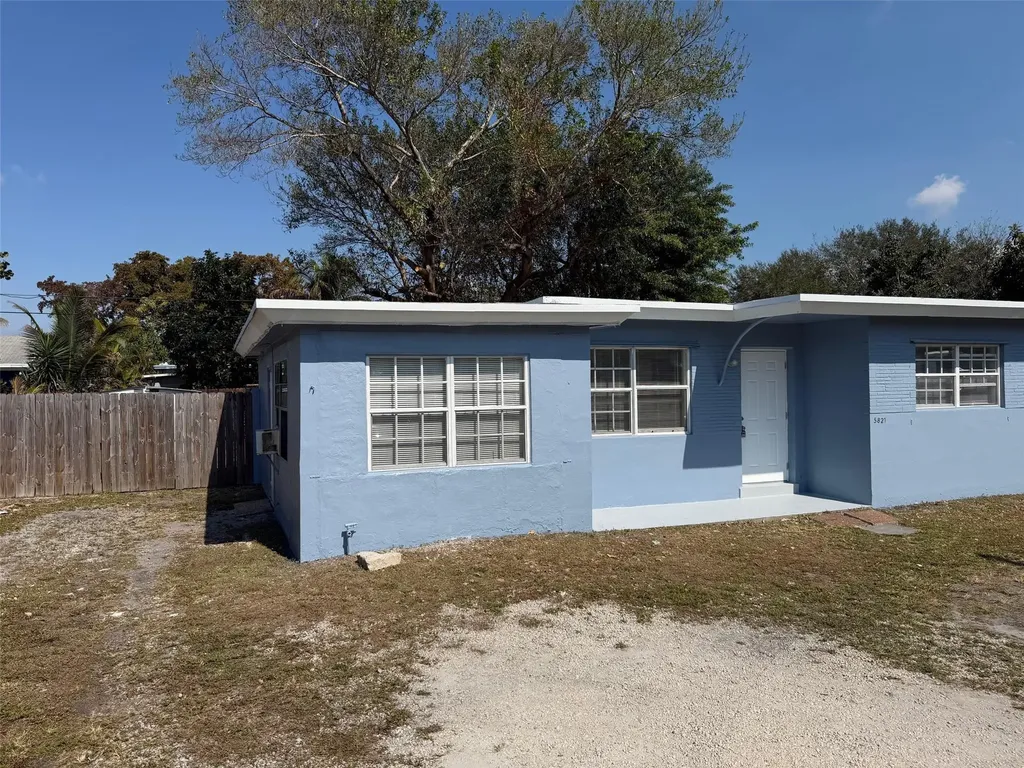 5821 Taft Street Hollywood FL 33021