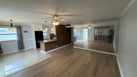 276 Monaco F Delray Beach FL 33446