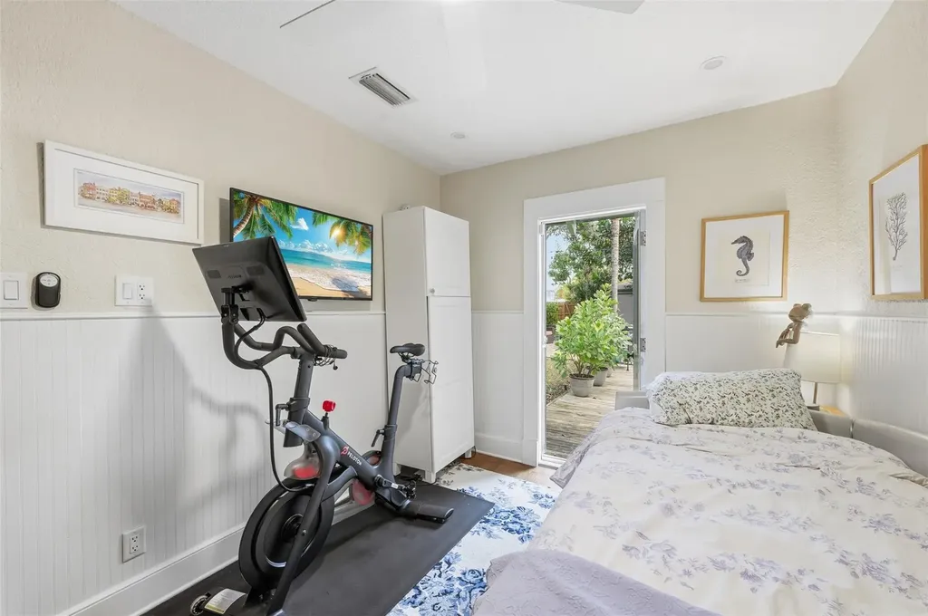 117 S Palmway Lake Worth Beach FL 33460