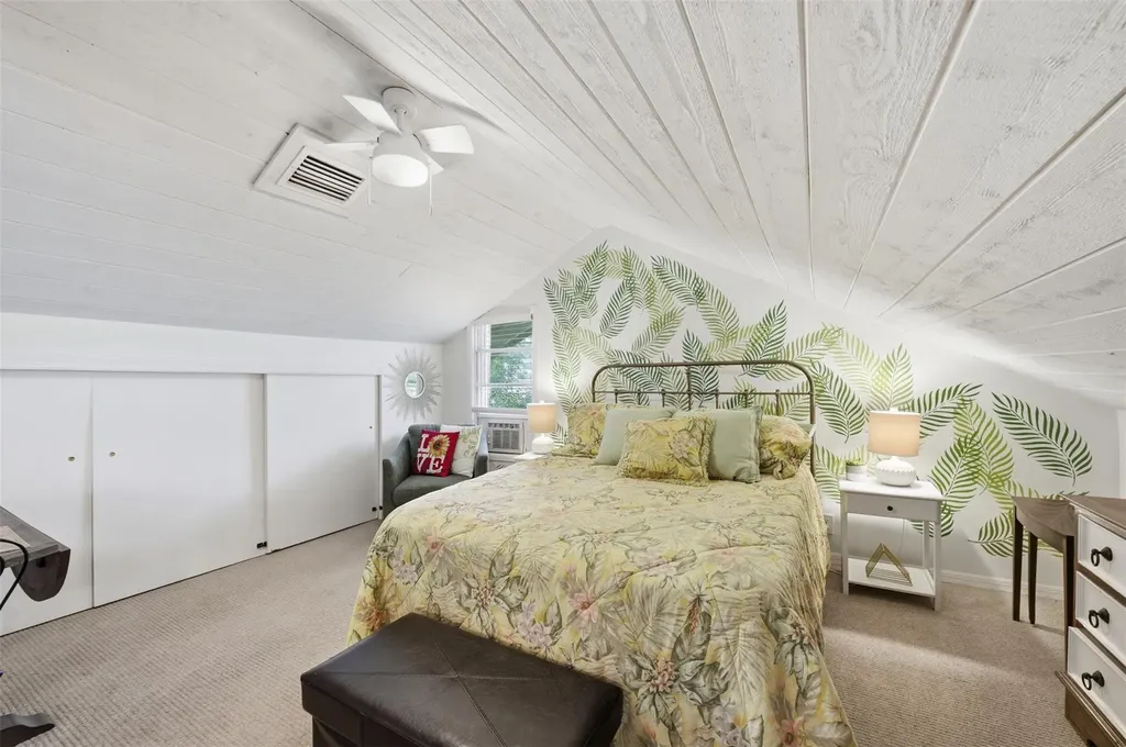 117 S Palmway Lake Worth Beach FL 33460