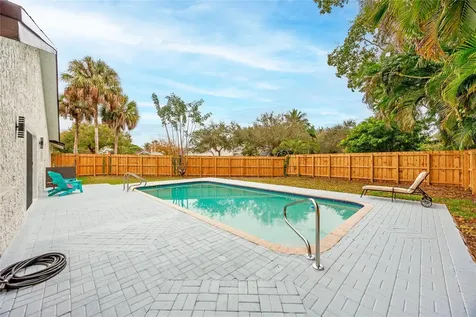 701 NW 77th Avenue Plantation FL 33324