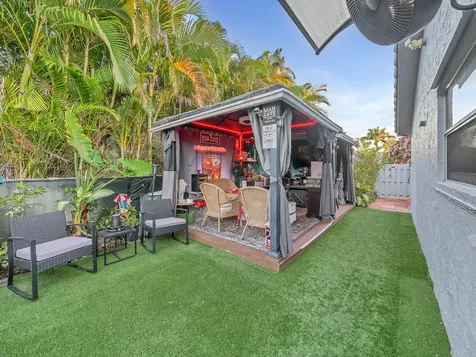 2501 NW 98th Way Coral Springs FL 33065