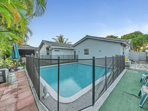 2501 NW 98th Way Coral Springs FL 33065