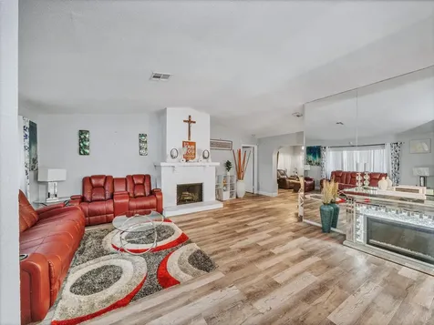 2501 NW 98th Way Coral Springs FL 33065