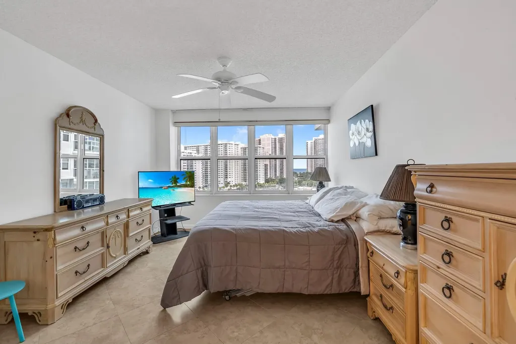 3300 NE 36th Street Fort Lauderdale FL 33308