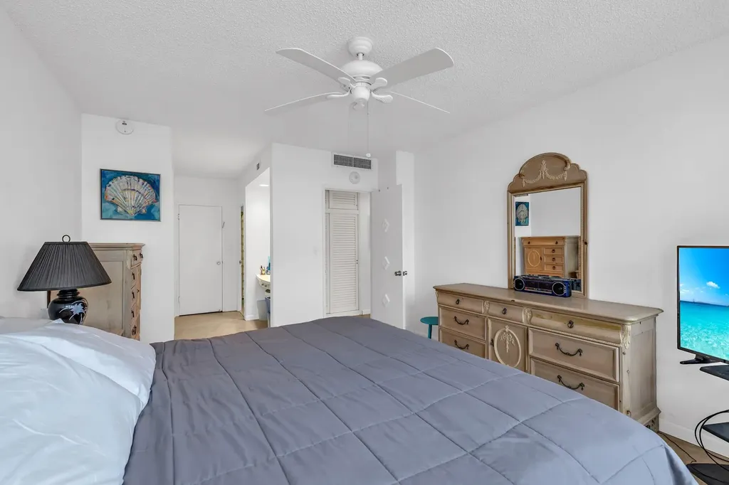 3300 NE 36th Street Fort Lauderdale FL 33308