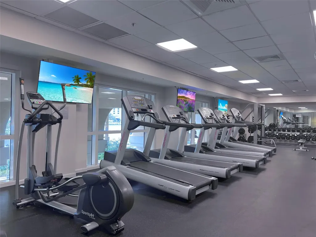 511 SE 5th Avenue Fort Lauderdale FL 33301