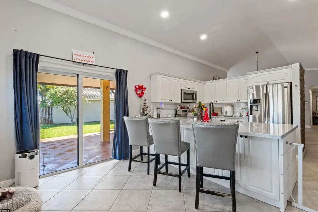 15141 Brighton Lane Davie FL 33331
