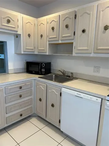 31 Abbey Lane Delray Beach FL 33446