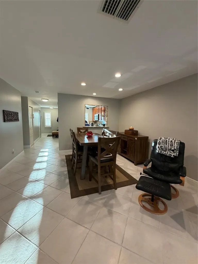 21217 Lago Circle Boca Raton FL 33433