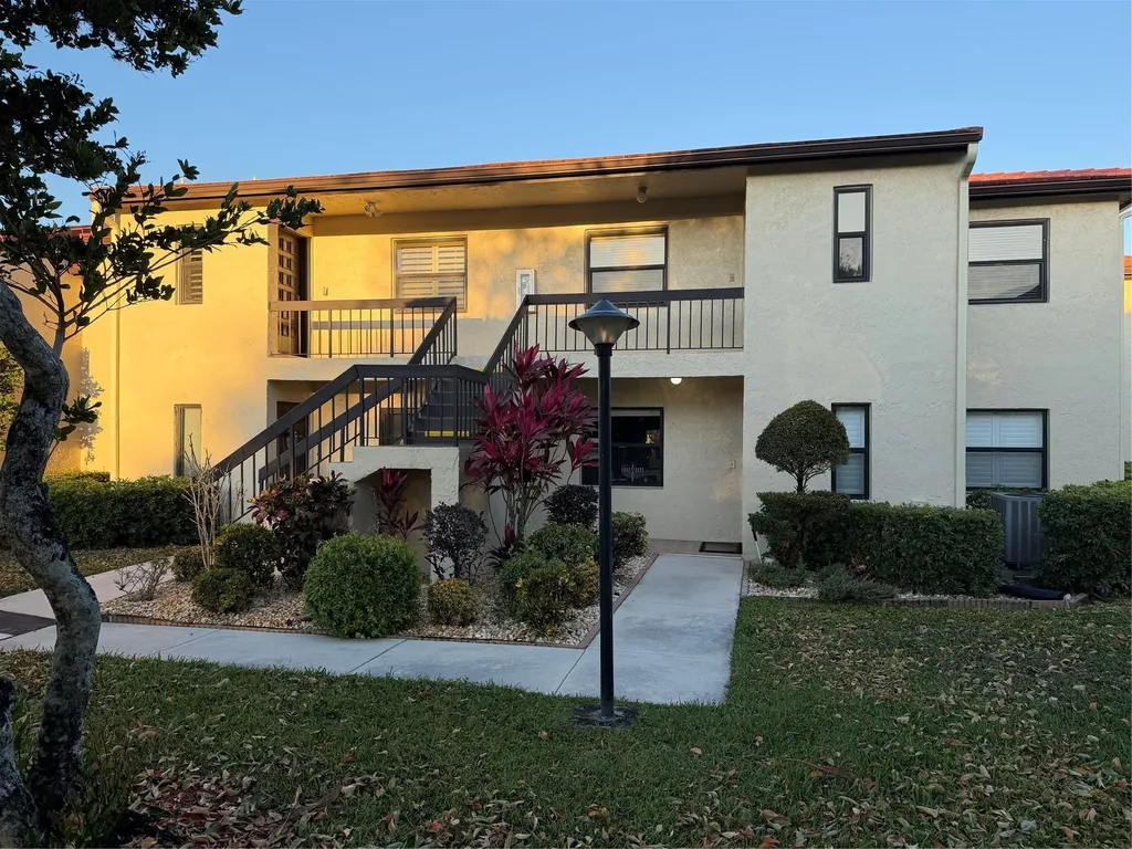 21217 Lago Circle Boca Raton FL 33433