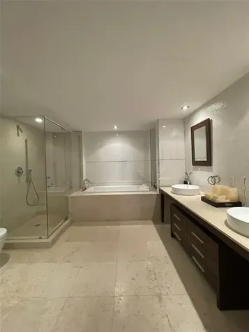 465 Brickell Avenue Miami FL 33131