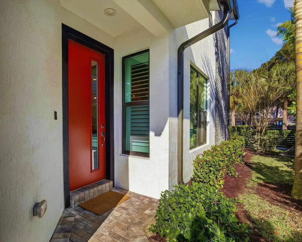 770 NW 82nd Terrace Plantation FL 33324