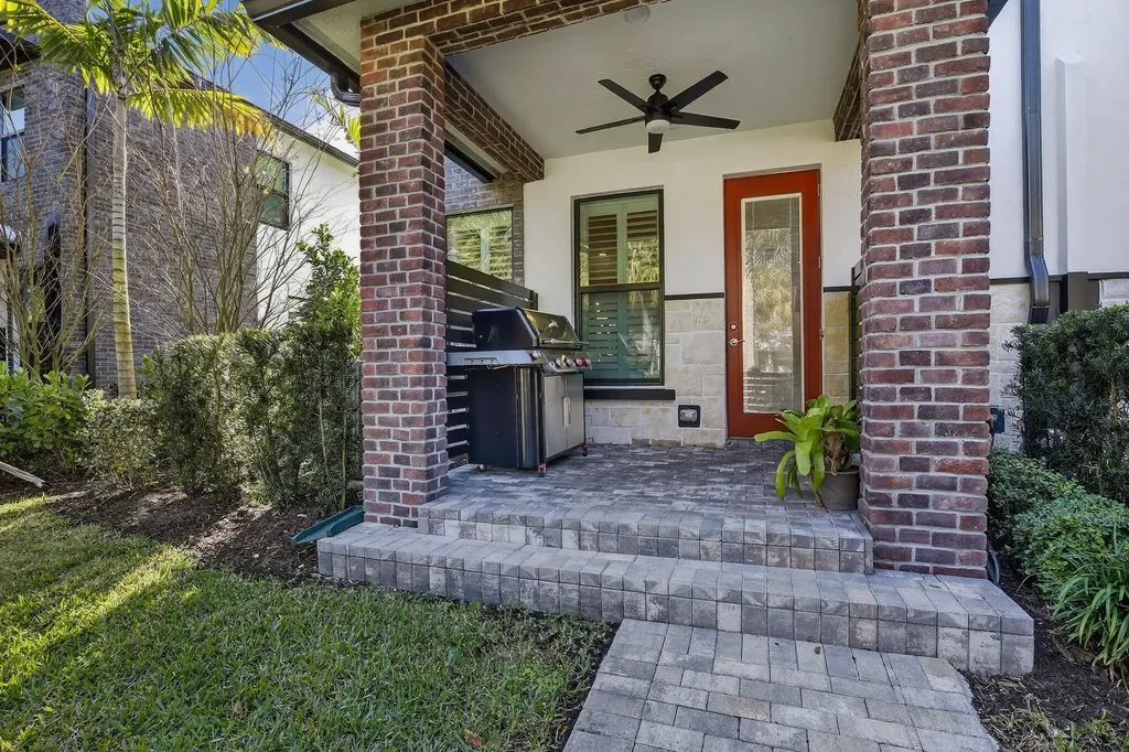 770 NW 82nd Terrace Plantation FL 33324