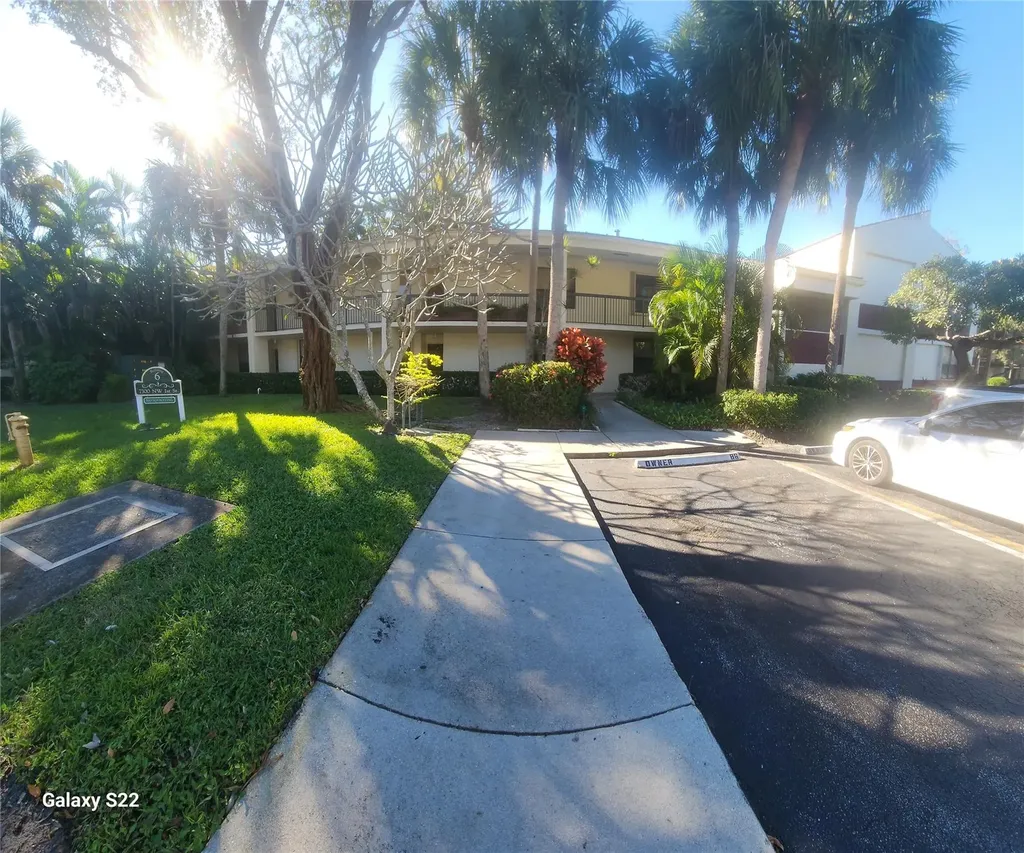 7300 NW 1st Street Plantation FL 33317