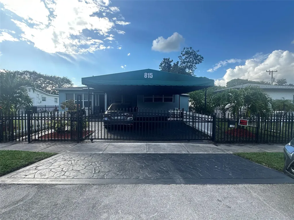 815 S 26th Court Hollywood FL 33020