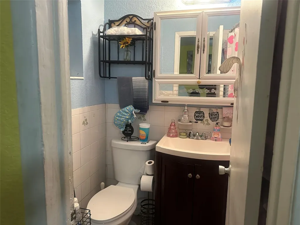 815 S 26th Court Hollywood FL 33020