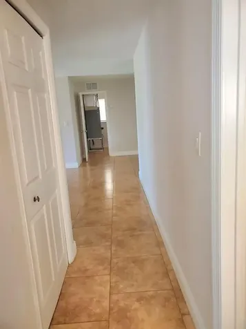4440 NW 19th Terrace Oakland Park FL 33309