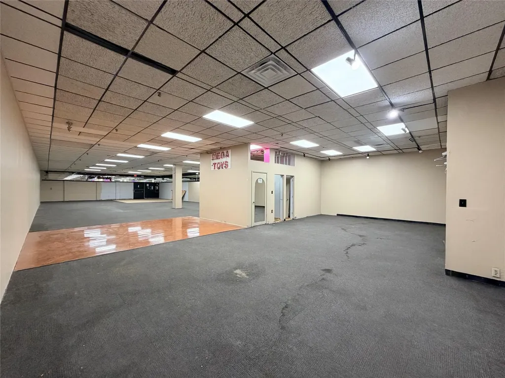 5611 N State Road 7 Fort Lauderdale FL 33319