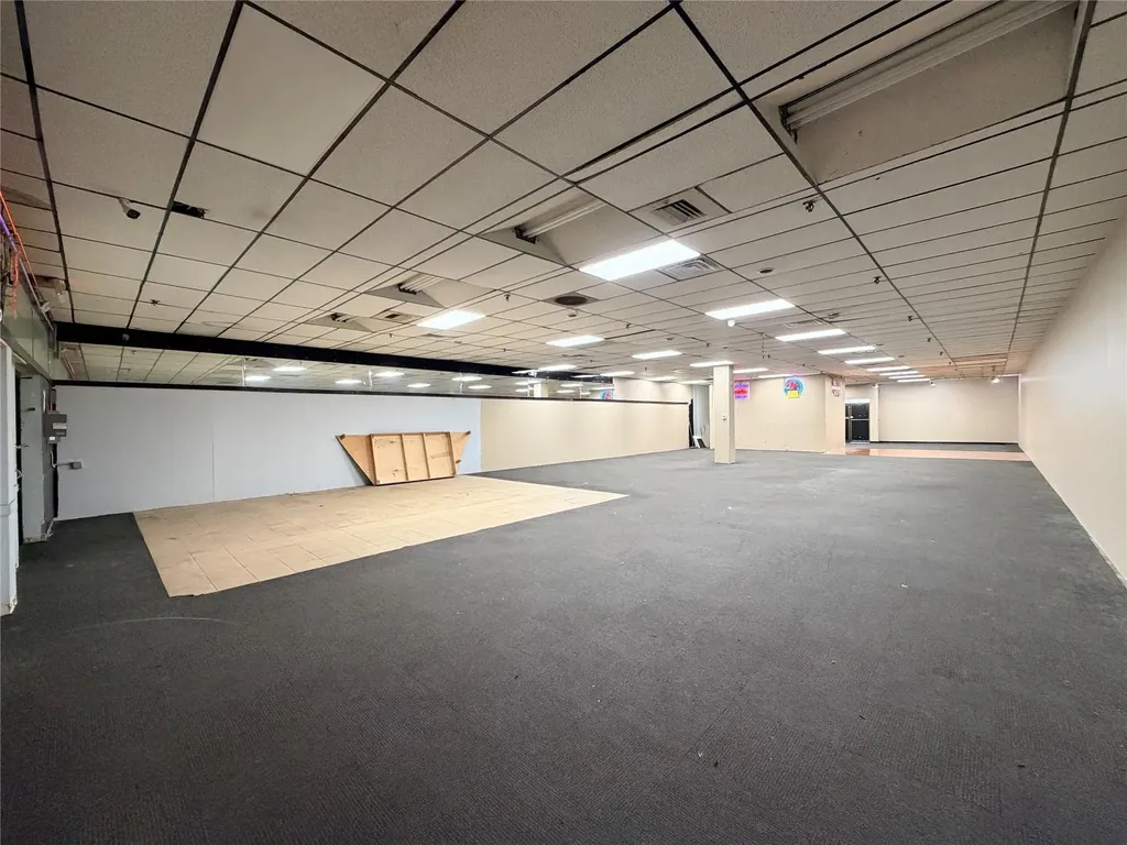 5611 N State Road 7 Fort Lauderdale FL 33319