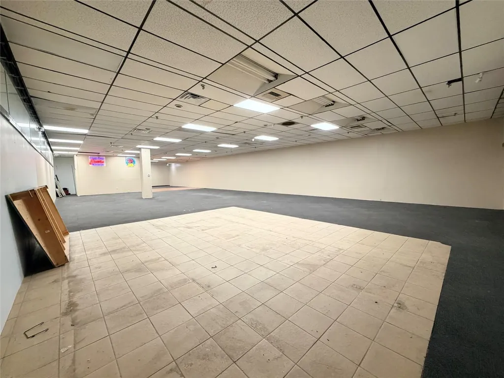 5611 N State Road 7 Fort Lauderdale FL 33319