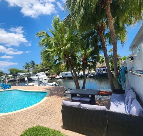370 SE 12th Avenue Pompano Beach FL 33060