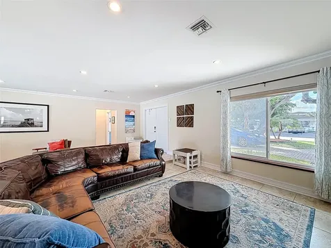 370 SE 12th Avenue Pompano Beach FL 33060