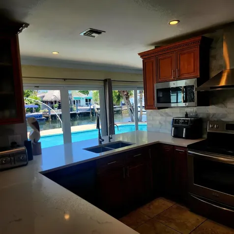 370 SE 12th Avenue Pompano Beach FL 33060