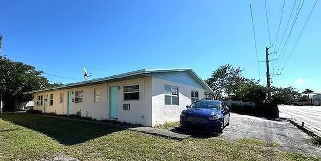 5110 NE 18 Avenue Fort Lauderdale FL 33334