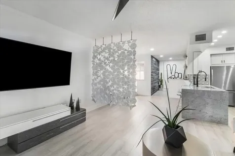 2452 Centergate Drive Miramar FL 33025