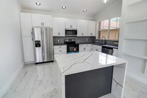 5824 NW 120th Avenue Coral Springs FL 33076