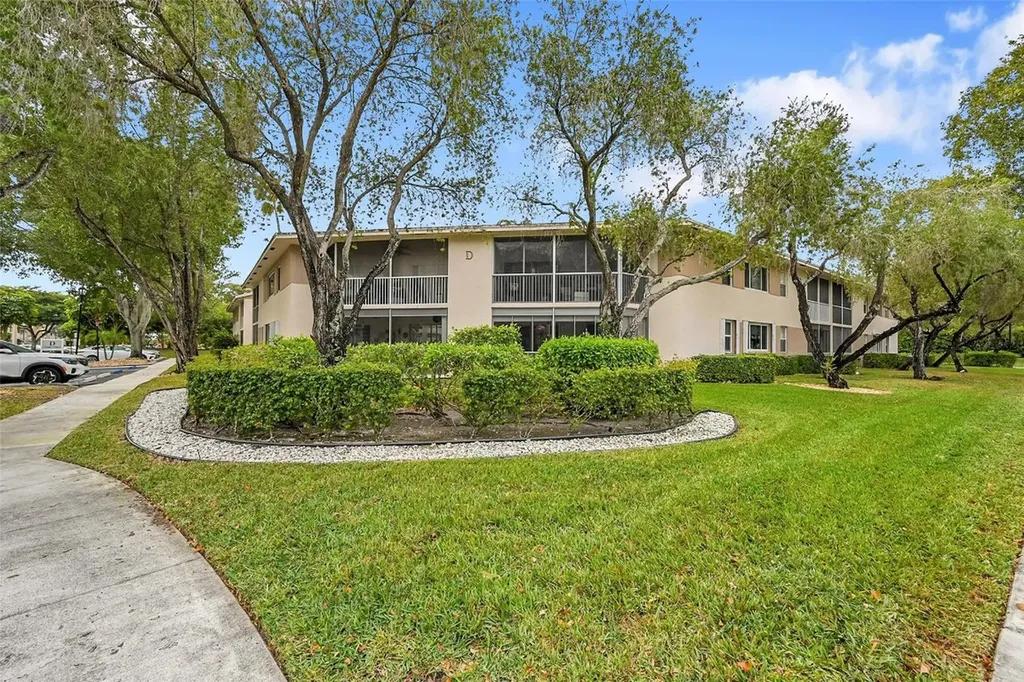 7553 Trent Drive Fort Lauderdale FL 33321