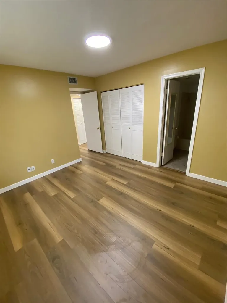 848 Twin Lakes Drive Coral Springs FL 33071