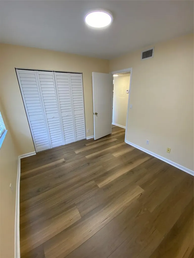 848 Twin Lakes Drive Coral Springs FL 33071
