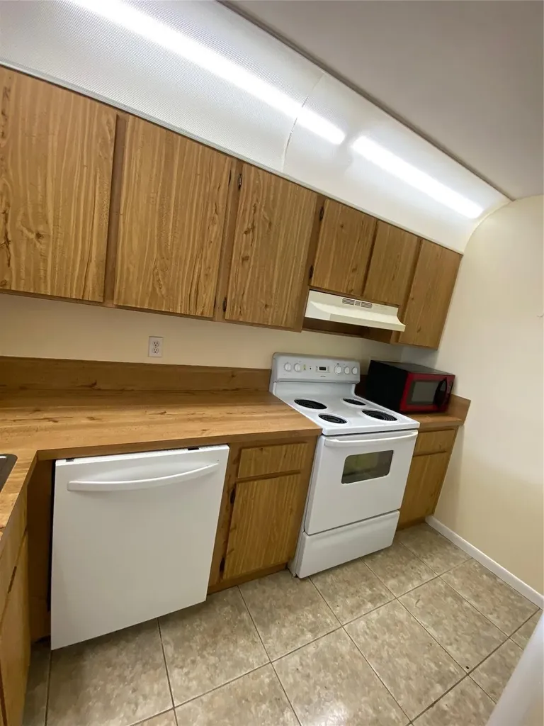 848 Twin Lakes Drive Coral Springs FL 33071