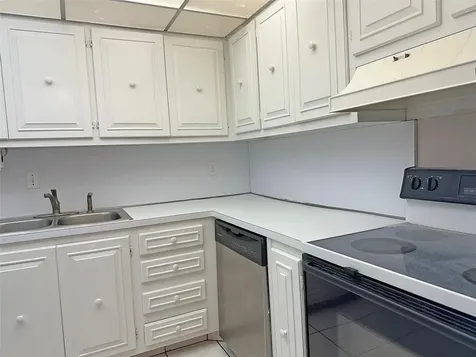 6229 Bay Club Drive Fort Lauderdale FL 33308