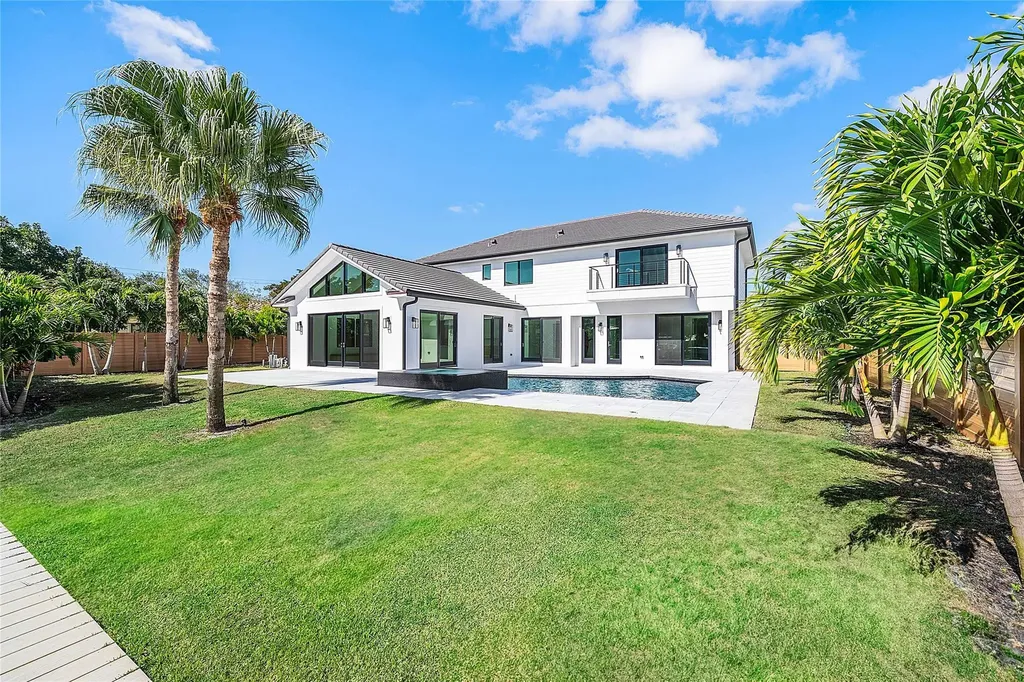 8 Leeward Circle Jupiter FL 33469