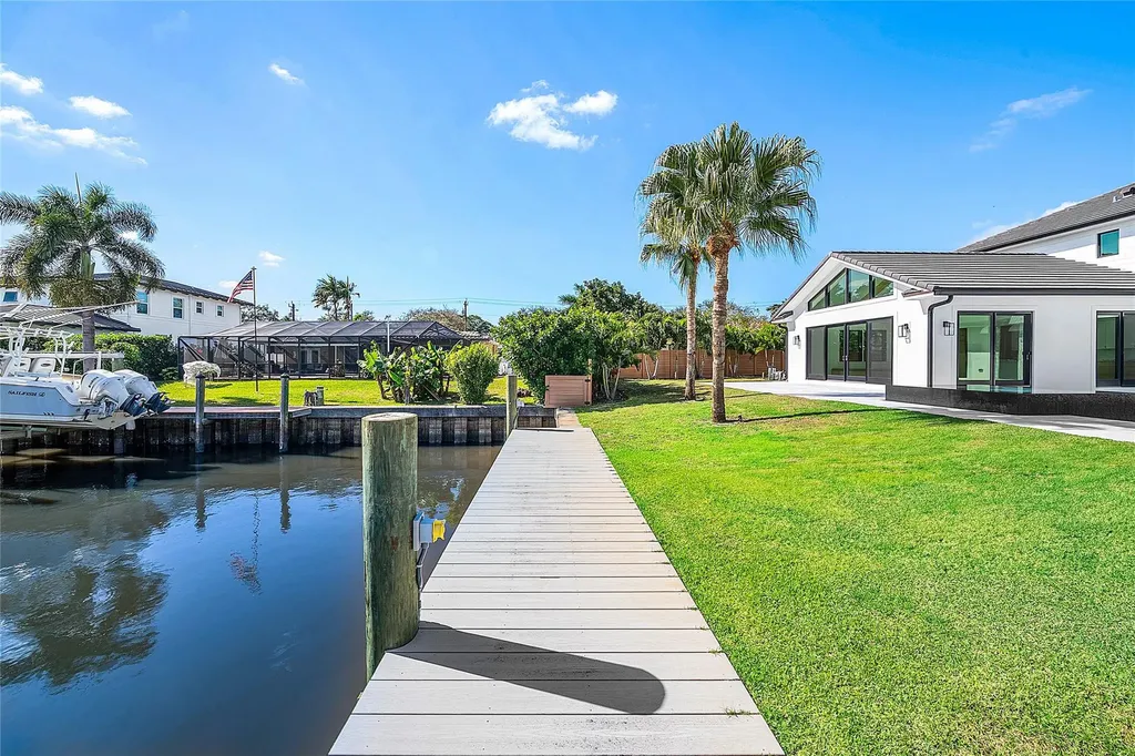 8 Leeward Circle Jupiter FL 33469