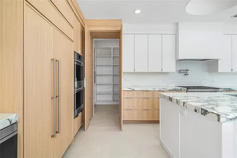 8 Leeward Circle Jupiter FL 33469