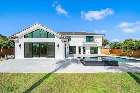 8 Leeward Circle Jupiter FL 33469