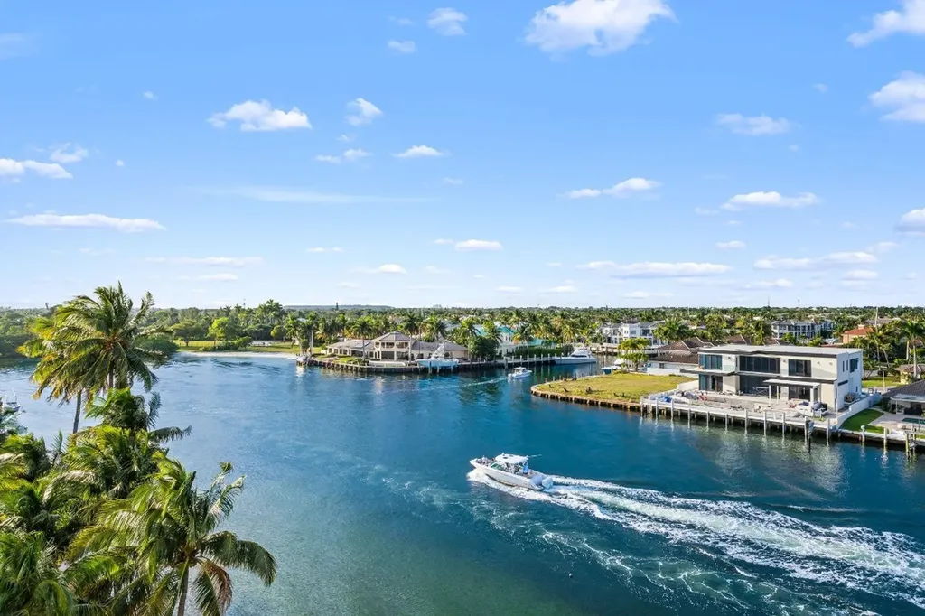 2611 N Riverside Drive Pompano Beach FL 33062