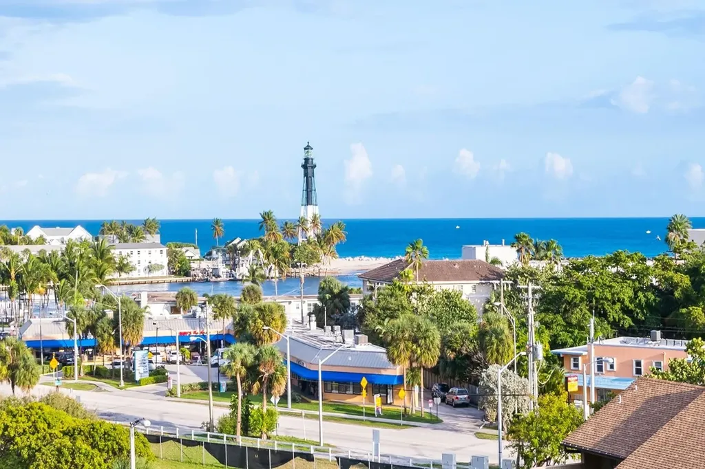 2611 N Riverside Drive Pompano Beach FL 33062