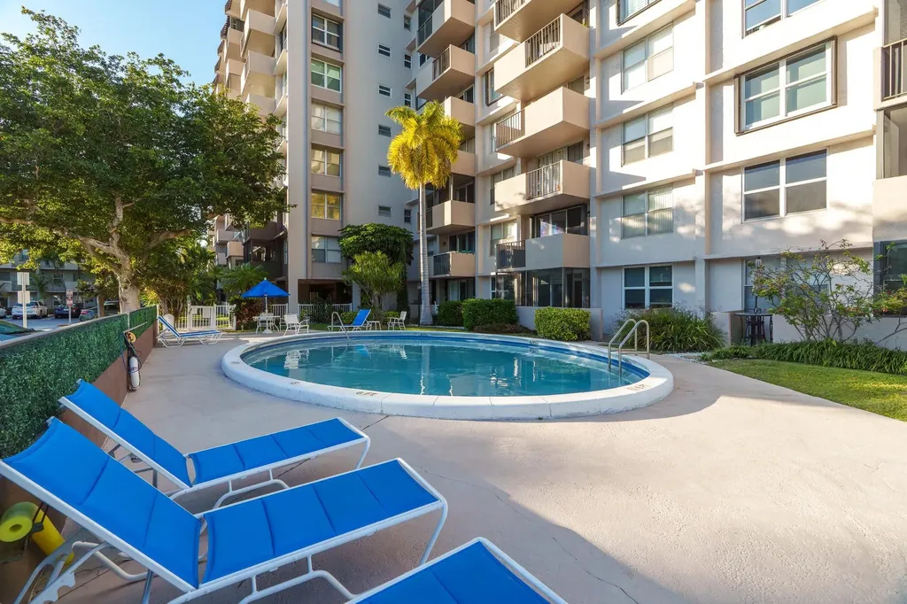 777 S Federal Hy Pompano Beach FL 33062