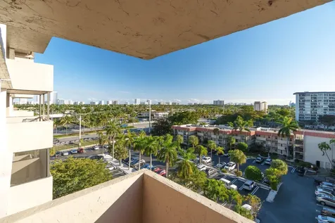 777 S Federal Hy Pompano Beach FL 33062